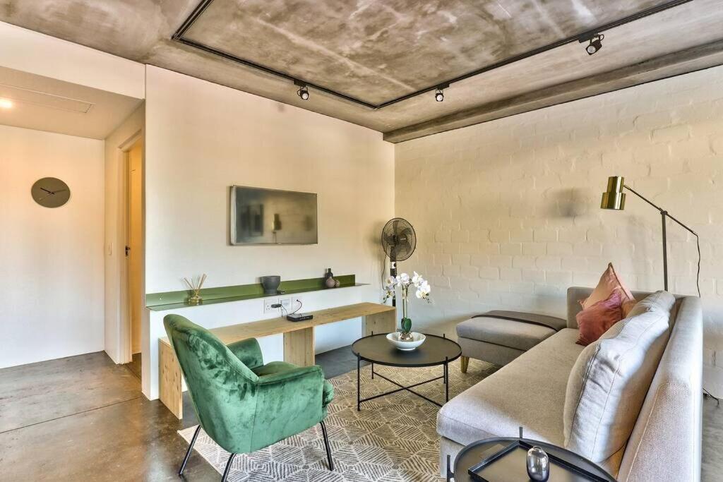 Secure In Modern, New Development! * Cape Town